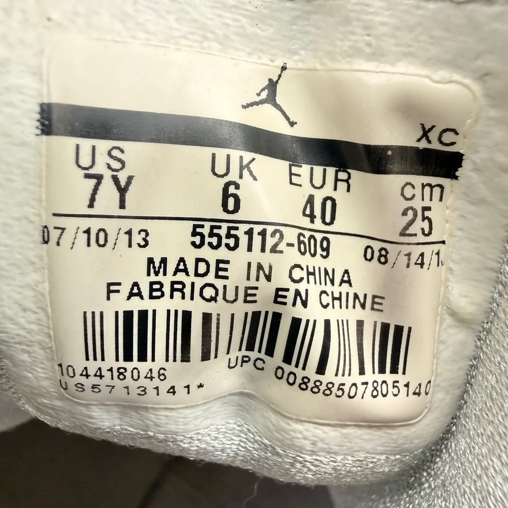 Nike used pretty